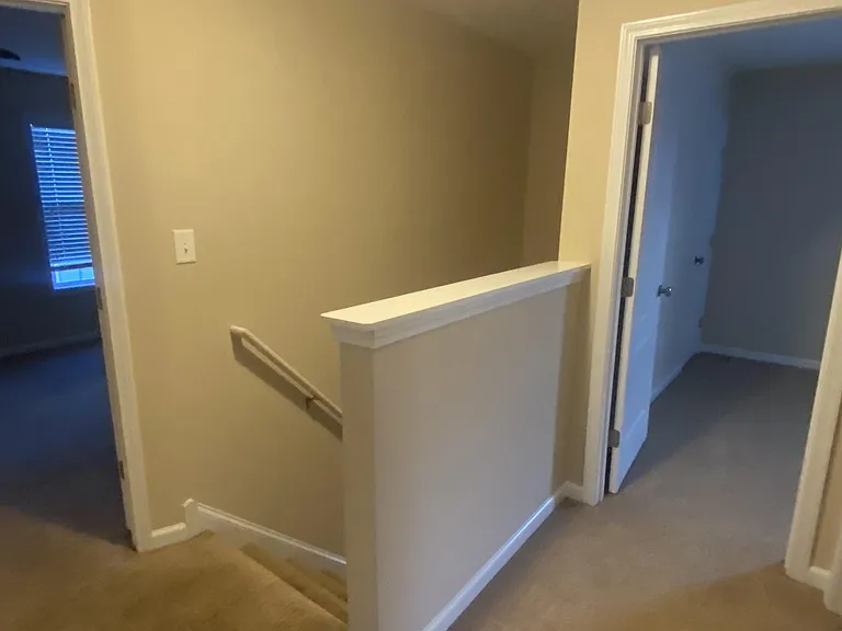 184 Roanoke Dr — Photo 12