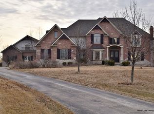 11N465 Muirhead Rd, Elgin, IL 60124