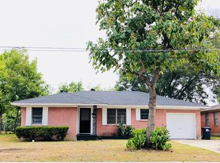 905 Crescent St, Denton, TX 76201