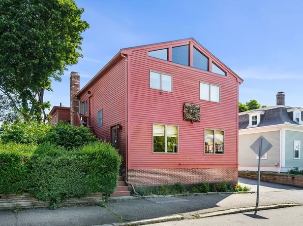 56 Dane St #2, Beverly, MA 01915