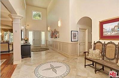 4th image of 2325 Duxbury Cir