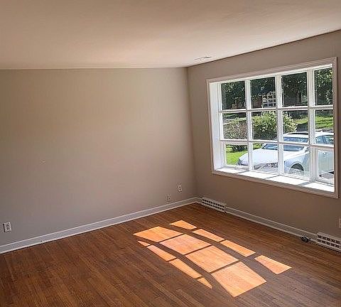 4th image of 9900 Drexel Ln