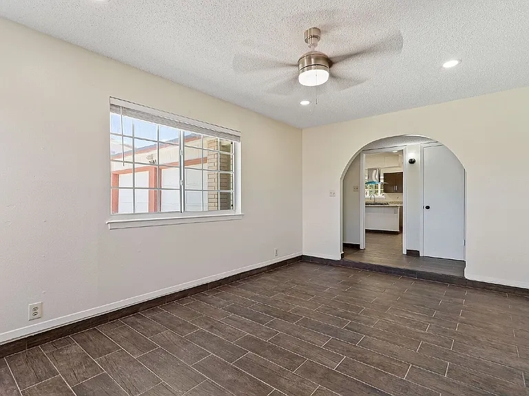 2608 Dan Sikes Dr — Photo 3
