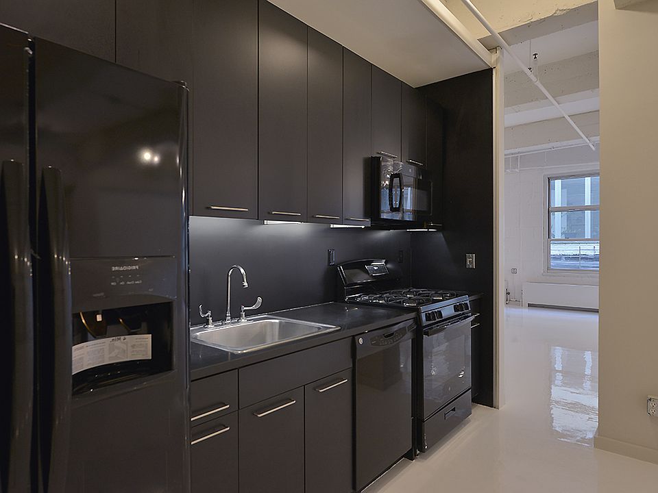 1st image of 80 Nassau St APT 301