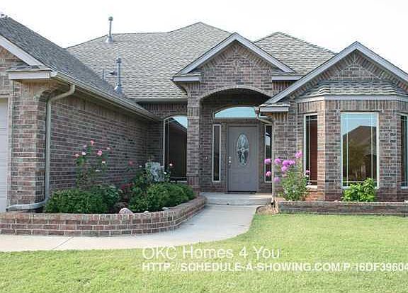 2nd image of 10704 NW 39th St