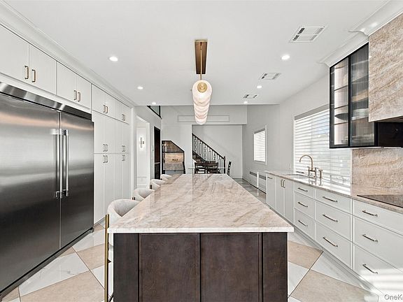 4th image of 191 Blauvelt Road #301