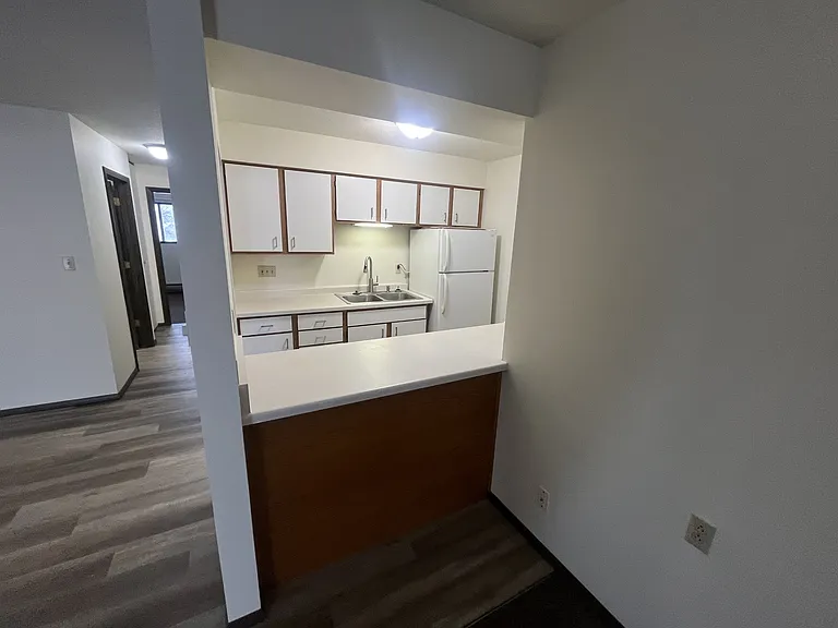 312 W Broadway St #7 — Photo 7