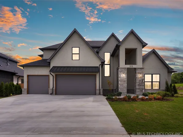 313 N 80th St, Broken Arrow, OK 74014