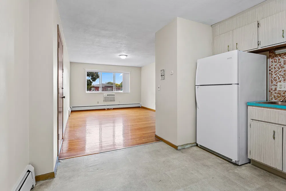 2 bed, 700 sqft, $2,575 — Photo 1