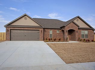 1102 Taylor Ln, Pea Ridge, AR 72751