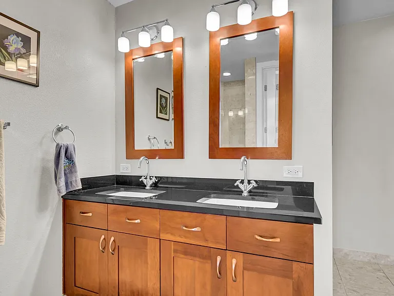 4525 Dean Martin Dr #1101 — Photo 19