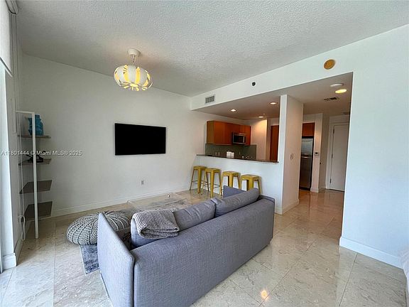 2nd image of 1060 Brickell Ave #20