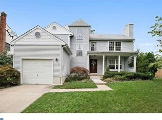 43 Sturbridge Dr, Sicklerville, NJ 08081