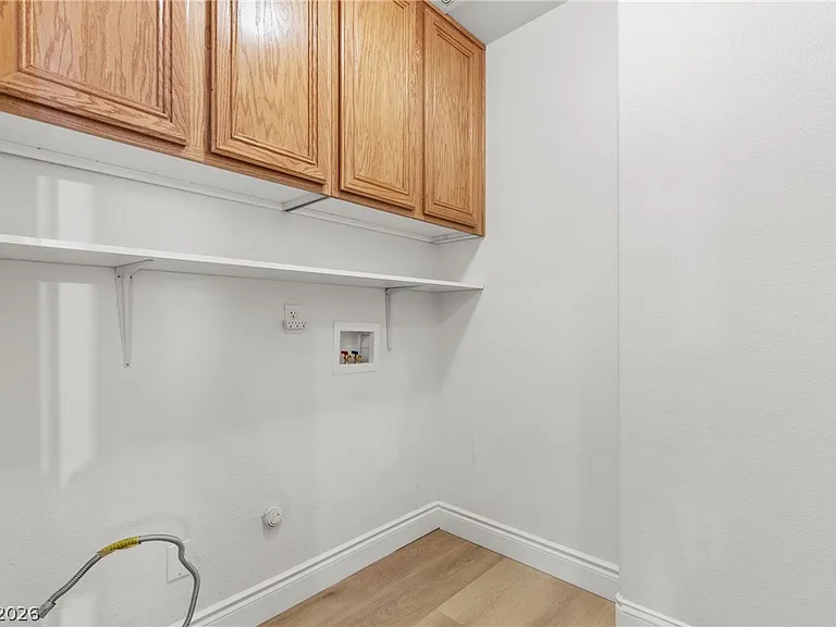 1701 Warrenville St — Photo 25