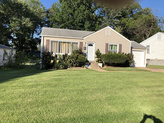 2nd image of 1225 Hoyt Dr