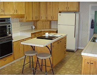 3rd image of 1321 Colton Blvd