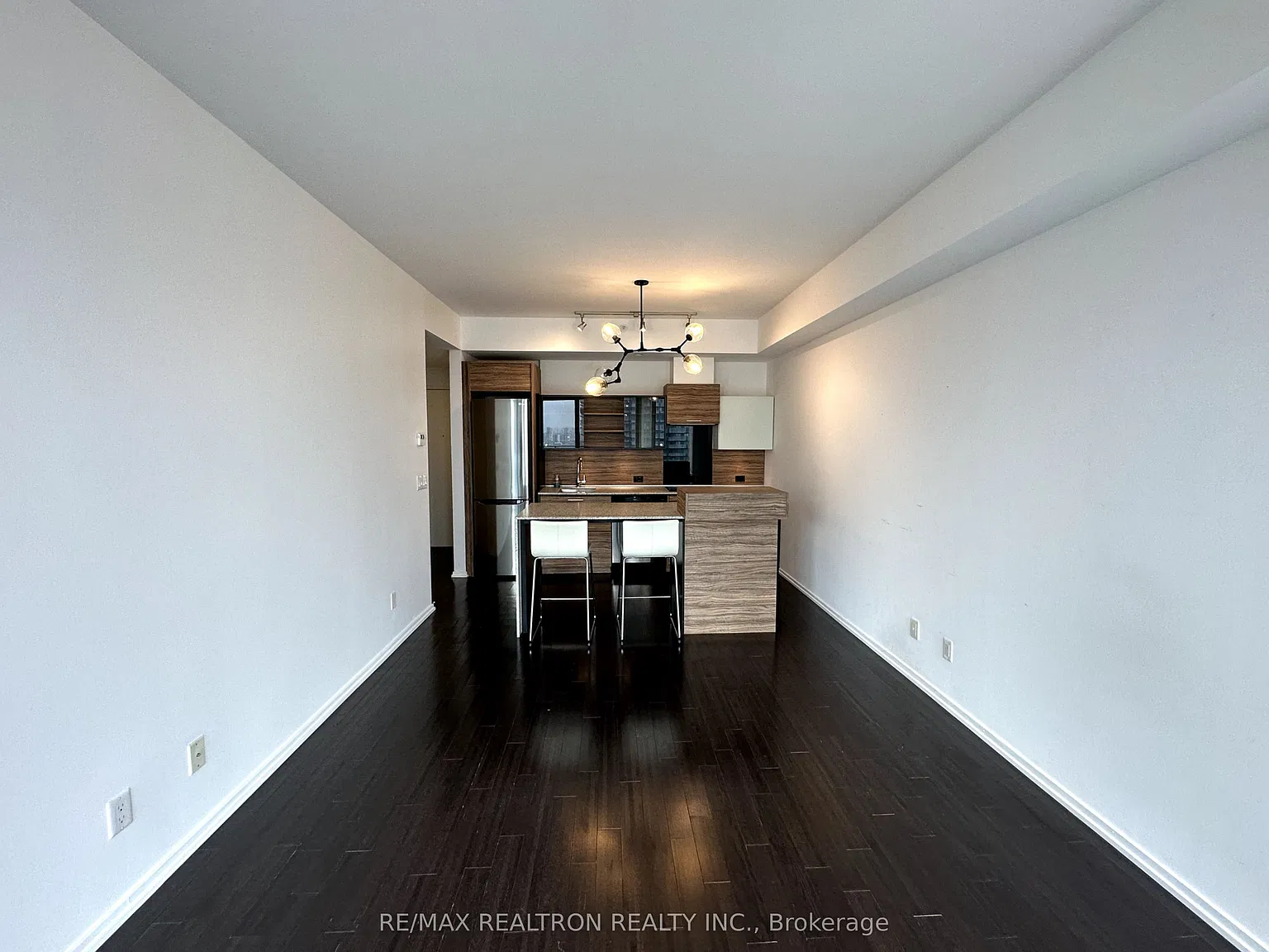 1 bed, $2,500 — Photo 2