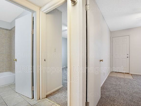 5th image of 4405 Kern Ct APT 3