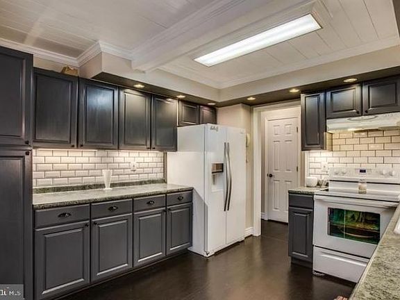 4th image of 311 Pleasants Dr