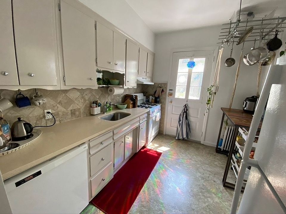1st image of 250 Union St APT 1