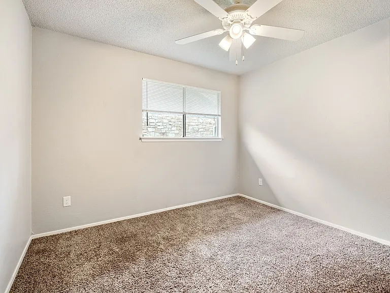 5404 Salem Hill Dr — Photo 18