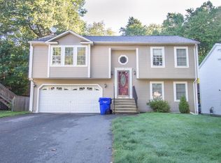 217 Cabinet St, Springfield, MA 01129