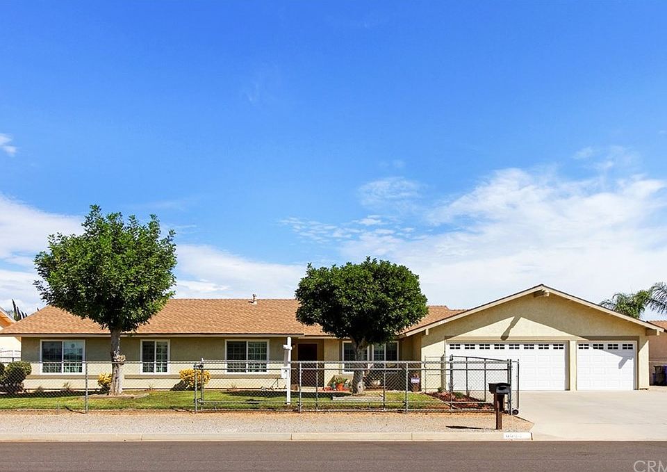 1st image of 6088 Saguaro St