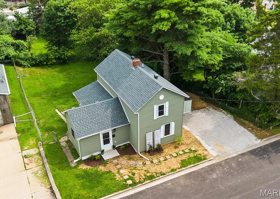 1st image of 90 Sunset Ave