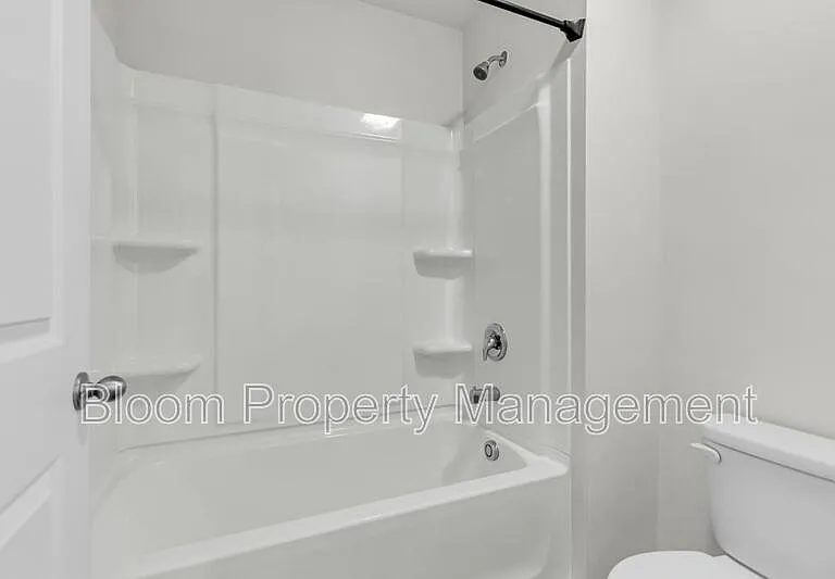 828 Lilyford Ln — Photo 41
