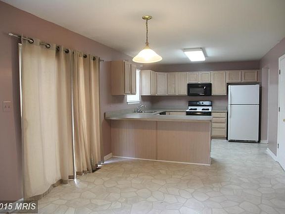 4th image of 142 Overlea Dr