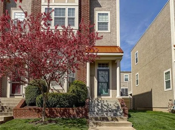 2906 Erie Park, Kansas City, MO 64116