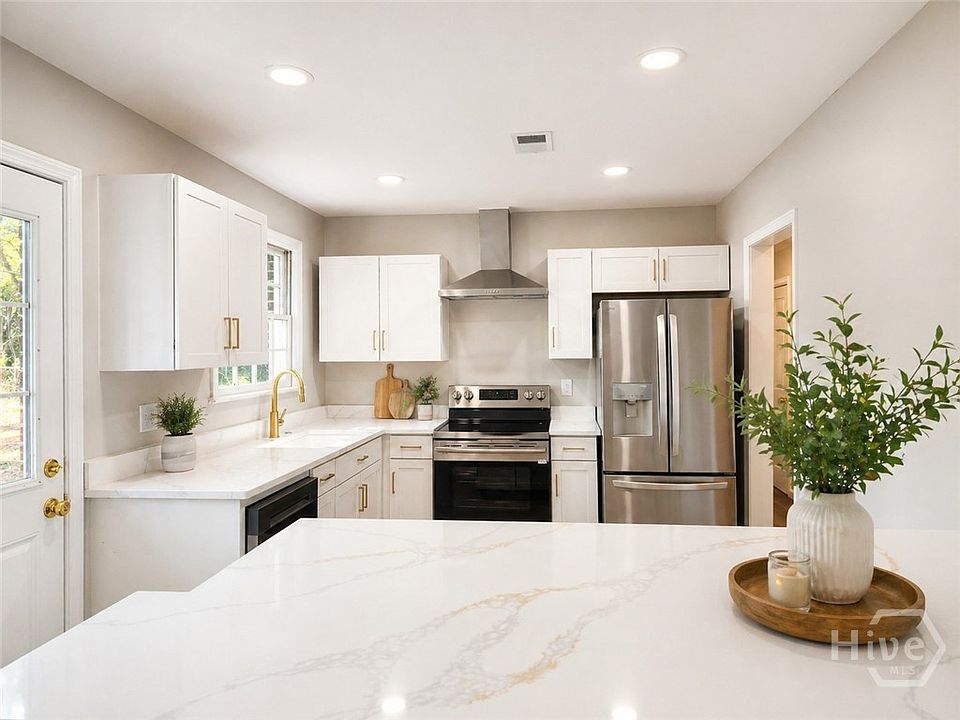 1st image of 128 Paradise Drive