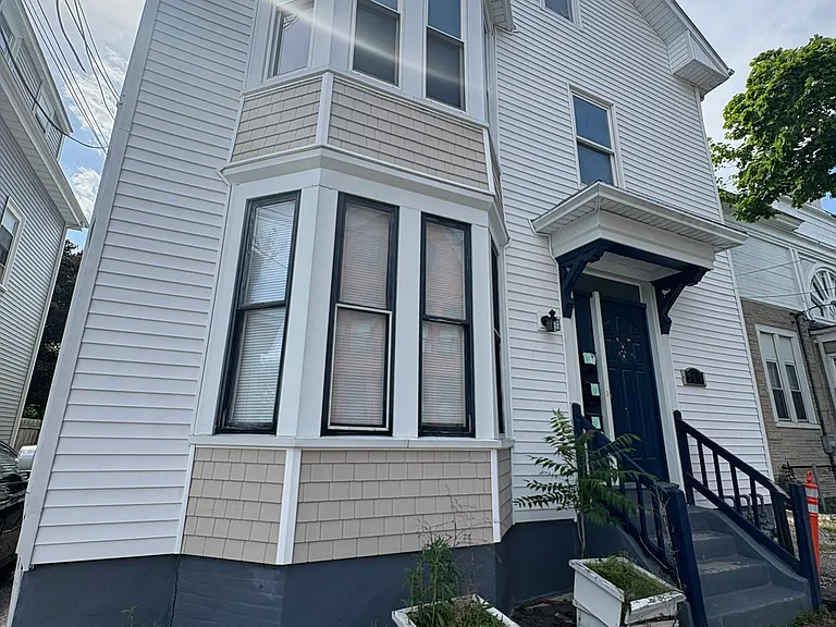 105 Beacon Ave #3 — Photo 21
