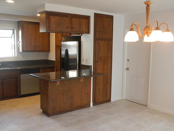 Kitchen & Dining Room