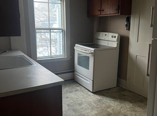 376 Salmon Brook St #5, Granby, CT 06035