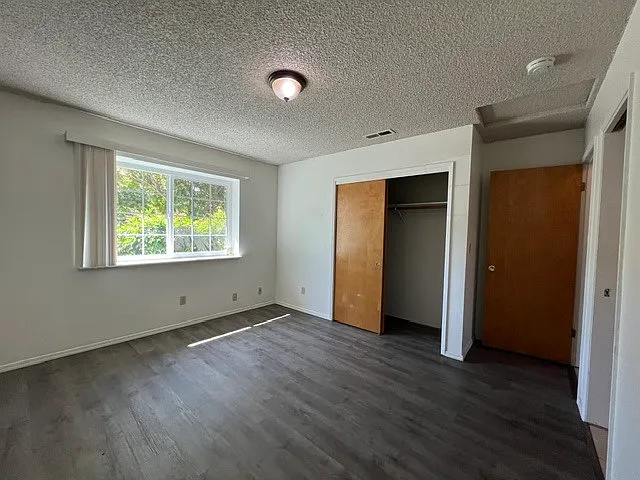 305 Saint Michael Ct — Photo 16