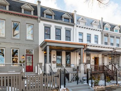 920 8th St NE, Washington, DC, 20002