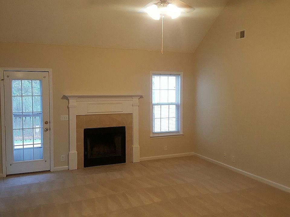 1st image of 1208 Edgewood Ct