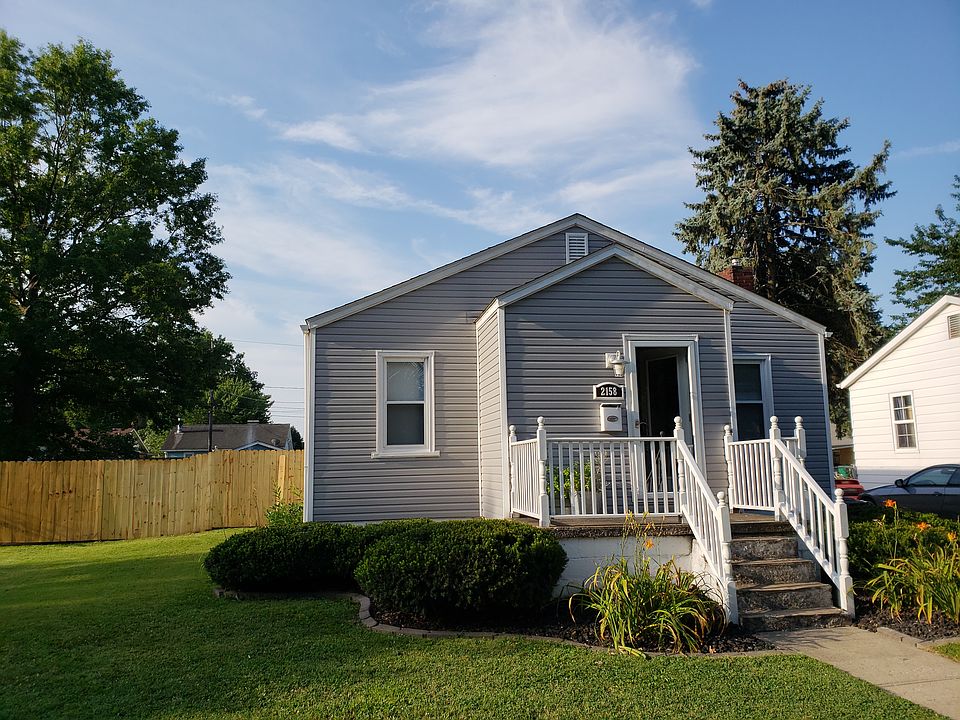 1st image of 2158 Woodlawn Ave