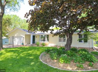 421 Brooks Ave W, Roseville, MN 55113