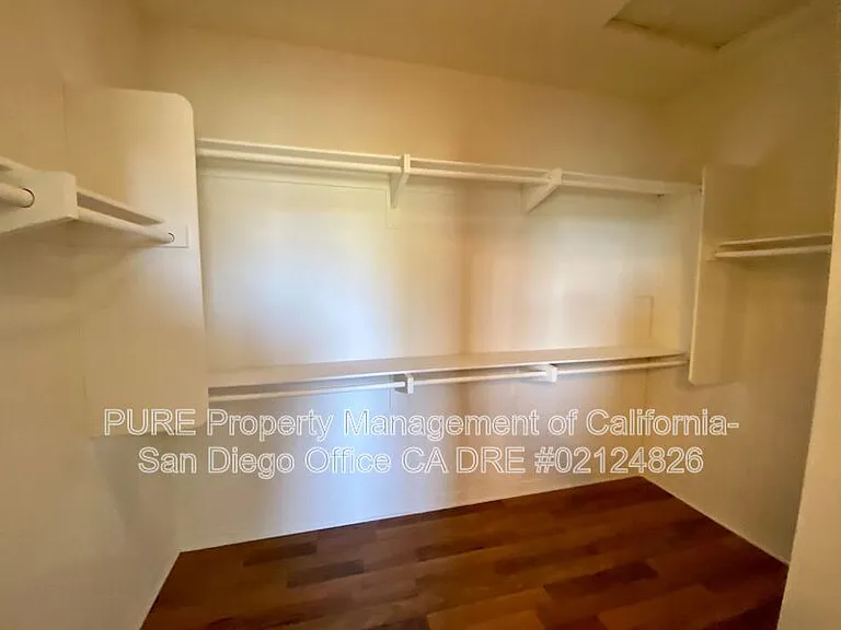 1341 E J St E — Photo 13