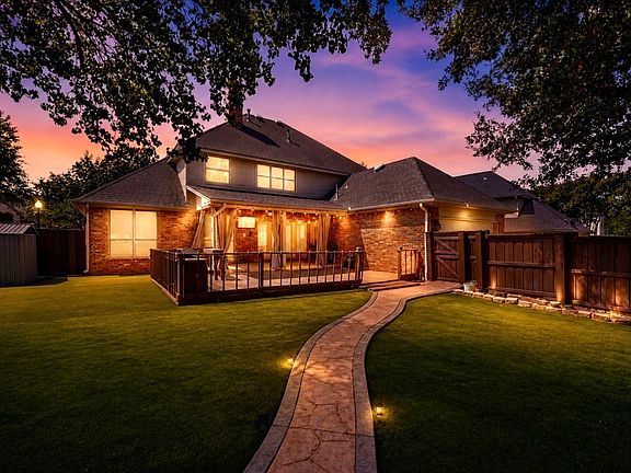 2nd image of 2311 Creekside Cir N