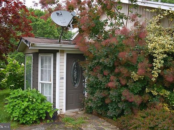 2nd image of 2 & 3 Poison Oak Rd