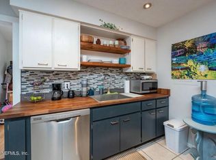 945 Main St #945, Atlantic Beach, FL 32233