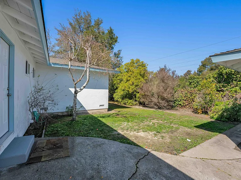 4029 Park Blvd — Photo 24
