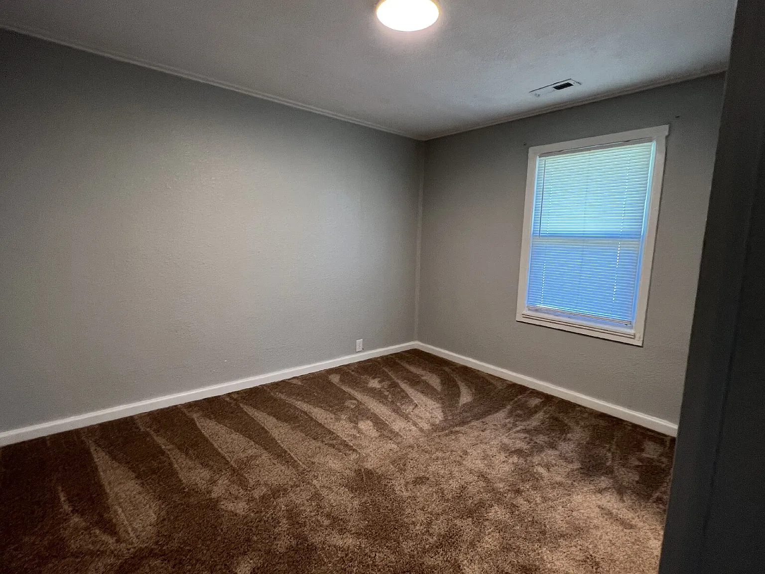 2 bed, 2.0 bath, 850 sqft, $1,400 — Photo 3
