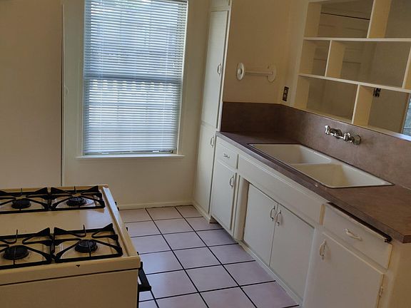 3rd image of 407 W Norwood Pl #C