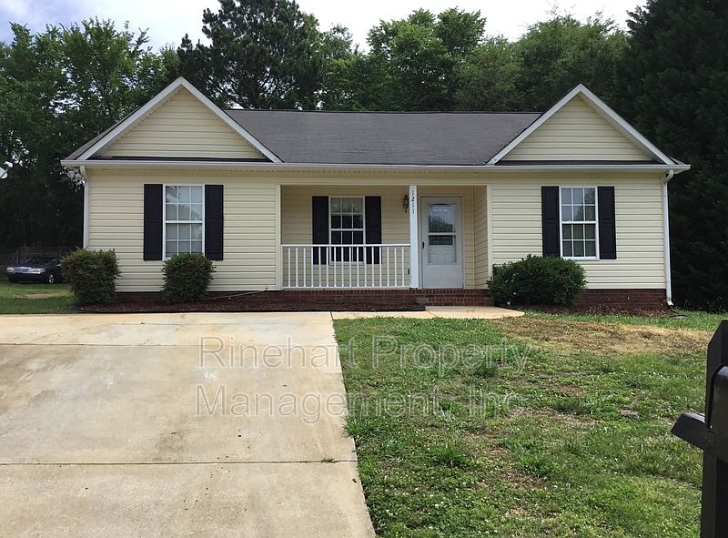 1st image of 1211 Colby Ave