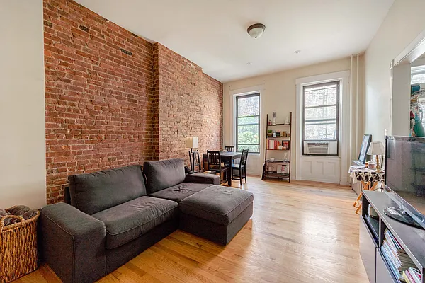 Rented by Corcoran | media 2