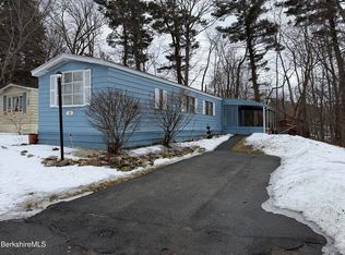 30 Lakewood Dr, Pittsfield, MA 01201